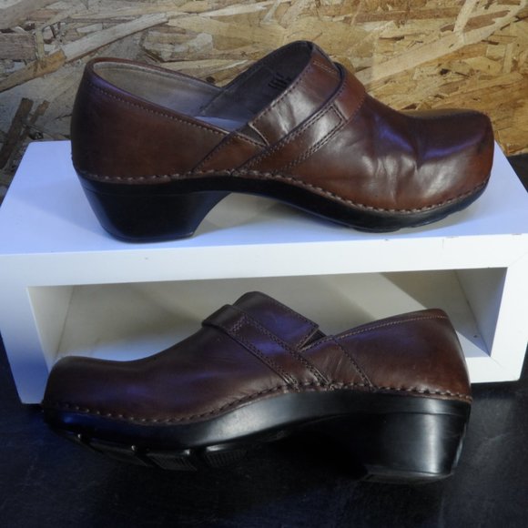 DANSKO Brown Leather Solstice PRO Work CLOGS Comfort SHOES - Size 39 - Picture 1 of 6